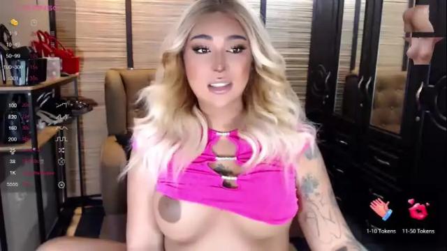 Image 12 of offeryourcherryass Stream on Chaturbate on 18 months ago