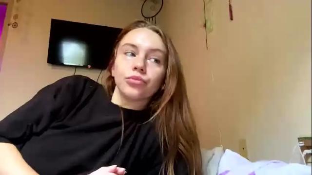 Image 2 of officiallyp Stream on Chaturbate on 1 month ago