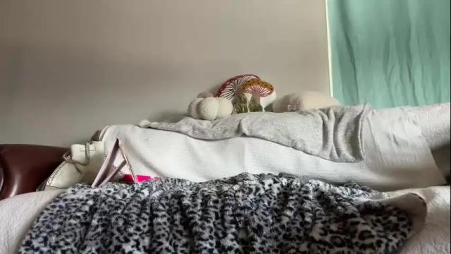 Image 7 of officiallyp Stream on Chaturbate on 3 months ago