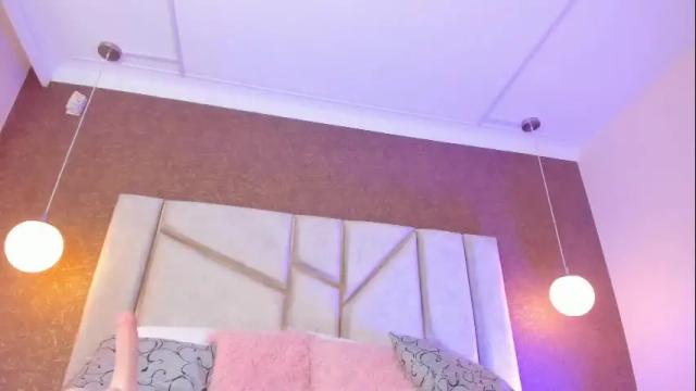 Image 10 of oh_hollyy Stream on Chaturbate on 13 days ago