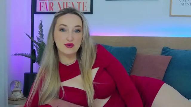 Image 3 of oh_kitty Stream on Chaturbate on 16 months ago