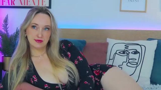 Image 6 of oh_kitty Stream on Chaturbate on 16 months ago