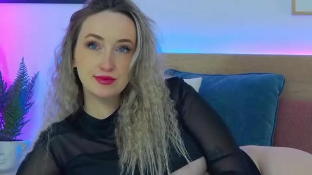 Image 8 of oh_kitty Stream on Chaturbate on 14 months ago