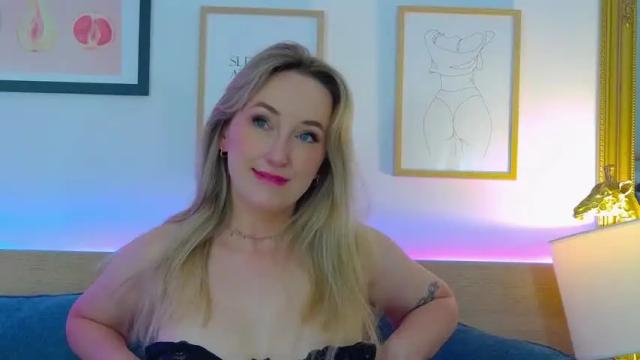 Image 7 of oh_kitty Stream on Chaturbate on 13 months ago