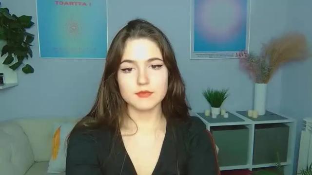 Image 2 of oh_myhannah Stream on Chaturbate on 13 months ago