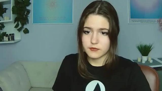 Image 4 of oh_myhannah Stream on Chaturbate on 13 months ago