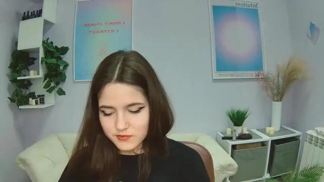 Image 11 of oh_myhannah Stream on Chaturbate on 13 months ago