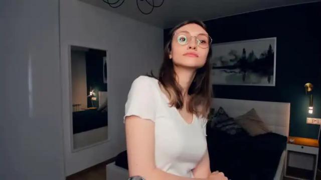 Image 2 of oh_sunny_ Stream on Chaturbate on 19 months ago