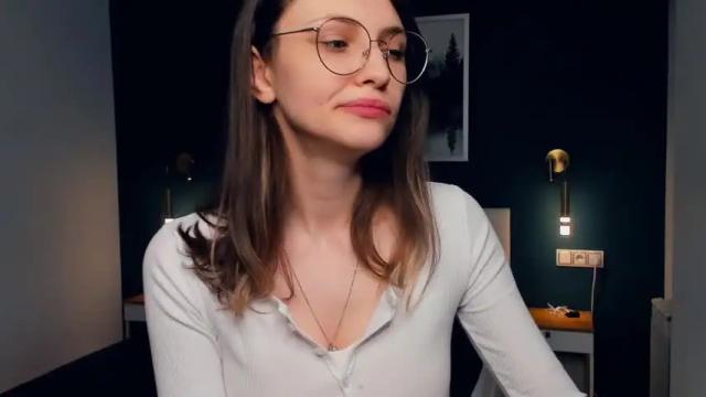 Image 12 of oh_sunny_ Stream on Chaturbate on 19 months ago