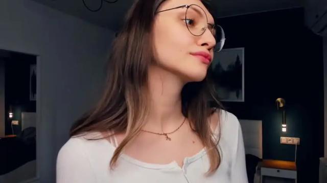 Image 4 of oh_sunny_ Stream on Chaturbate on 13 months ago