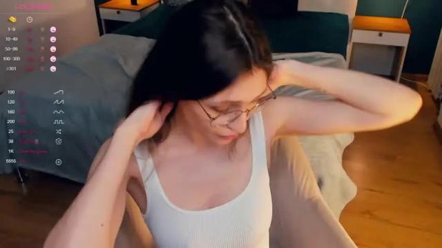 Image 2 of oh_sunny_ Stream on Chaturbate on 18 months ago