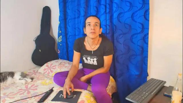 Image 2 of oh_tique Stream on Chaturbate on 1 month ago