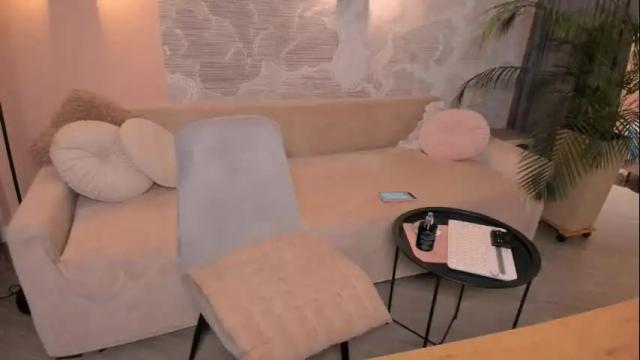 Image 4 of ohhh_yess Stream on Chaturbate on 1 month ago