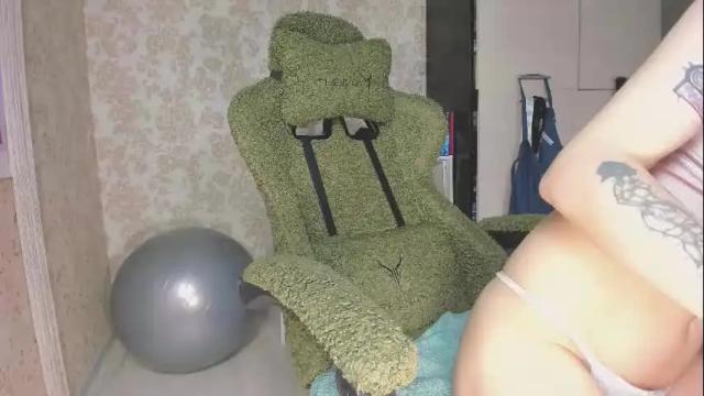 Image 2 of ohmygoddestkimmy Stream on Chaturbate on 28 days ago