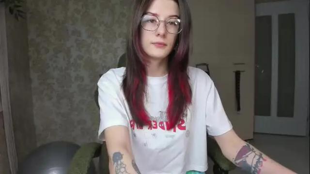 Image 2 of ohmygoddestkimmy Stream on Chaturbate on 5 days ago