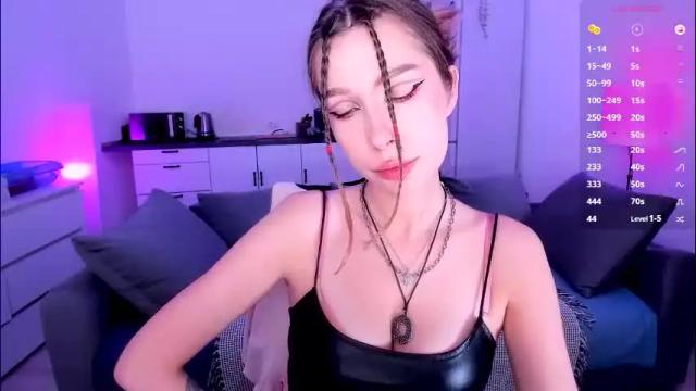 Image 10 of ohmymiami_ Stream on Chaturbate on 3 months ago
