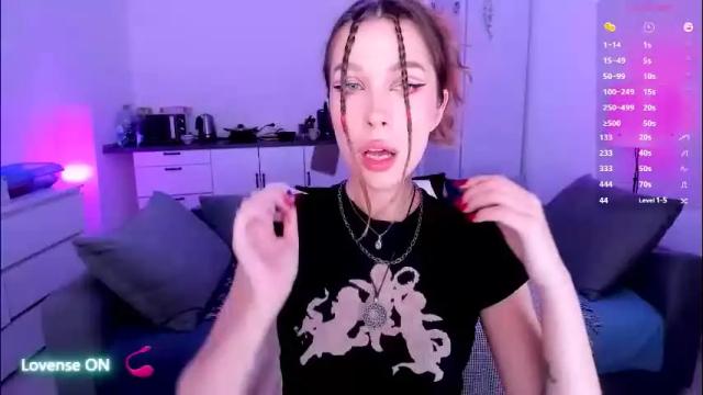 Image 4 of ohmymiami_ Stream on Chaturbate on 3 months ago