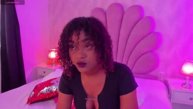 Image 4 of ohrianadenis Stream on Chaturbate on 21 months ago