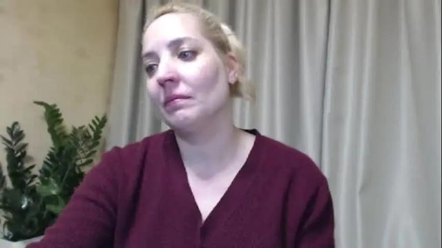 Image 10 of ohsweetmari Stream on Chaturbate on 1 month ago