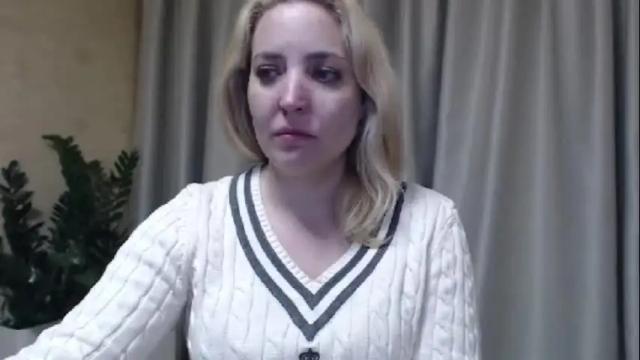 Image 10 of ohsweetmari Stream on Chaturbate on 1 month ago