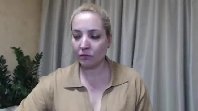Image 2 of ohsweetmari Stream on Chaturbate on 1 month ago