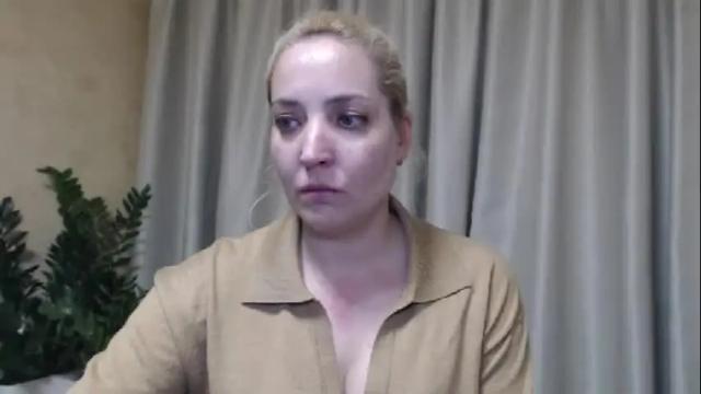 Image 3 of ohsweetmari Stream on Chaturbate on 1 month ago