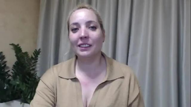 Image 7 of ohsweetmari Stream on Chaturbate on 1 month ago