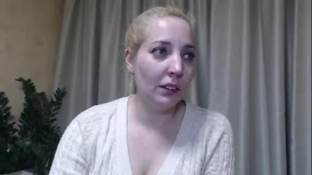 Image 4 of ohsweetmari Stream on Chaturbate on 1 month ago