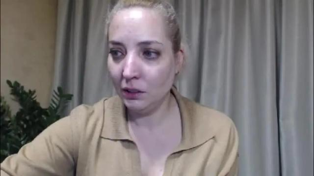 Image 10 of ohsweetmari Stream on Chaturbate on 1 month ago