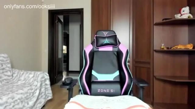 Image 3 of oksanafedorova Stream on Chaturbate on 15 months ago