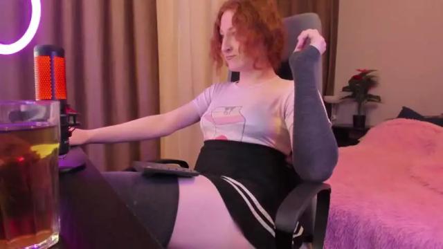 Image 6 of olesyakun Stream on Chaturbate on 18 months ago