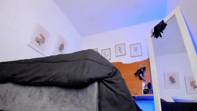 Image 11 of olimpa_mercury Stream on Chaturbate on 19 months ago