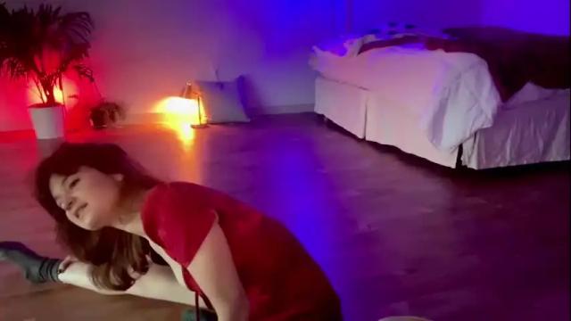 Image 4 of olive_nextdoor Stream on Chaturbate on 1 month ago