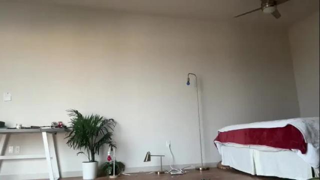 Image 8 of olive_nextdoor Stream on Chaturbate on 27 days ago