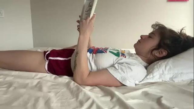 Image 4 of olive_nextdoor Stream on Chaturbate on 12 days ago