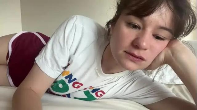 Image 8 of olive_nextdoor Stream on Chaturbate on 12 days ago