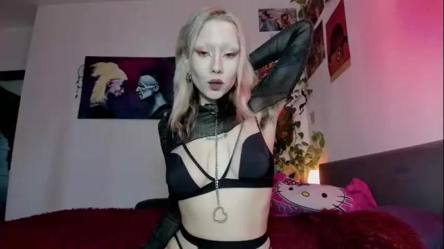 Image 2 of olivecum Stream on Chaturbate on 1 month ago