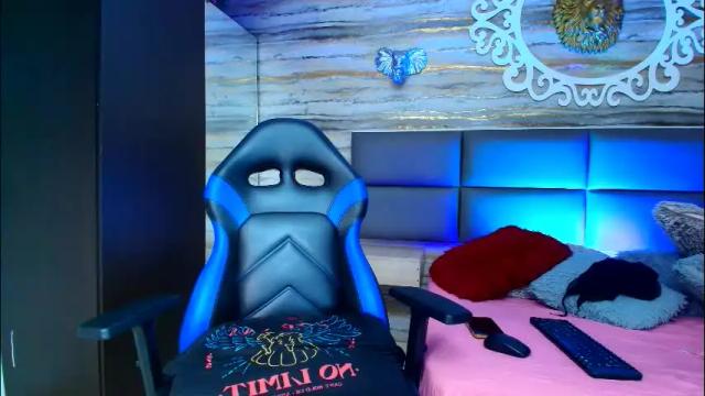 Image 2 of oliver__brown Stream on Chaturbate on 4 months ago