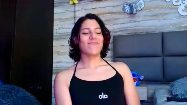 Image 2 of oliver__brown Stream on Chaturbate on 24 days ago