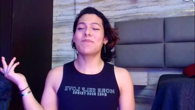 Image 2 of oliver__brown Stream on Chaturbate on 14 days ago