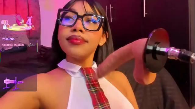 Image 3 of olivia__ds Stream on Chaturbate on 1 month ago