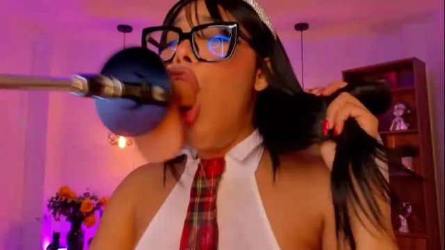 Image 11 of olivia__ds Stream on Chaturbate on 23 days ago