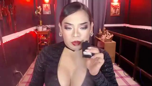 Image 2 of olivia_barda Stream on Chaturbate on 19 months ago