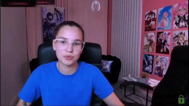 Image 4 of olivia_creamy Stream on Chaturbate on 20 months ago