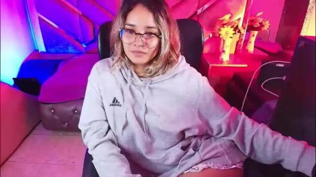 Thumbnail 1, olivia_fox69's Stream at Chaturbate, 1 month ago