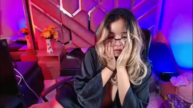 Thumbnail 3, olivia_fox69's Stream at Chaturbate, 1 month ago