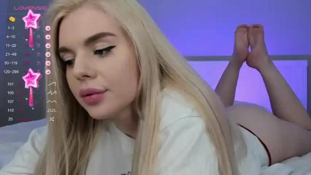 Image 2 of olivia_garden Stream on Chaturbate on 16 months ago