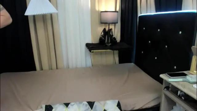 Image 8 of olivia_hotcummer Stream on Chaturbate on 1 month ago