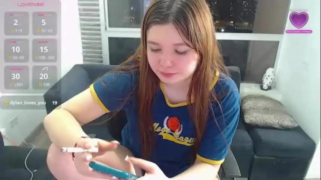 Image 11 of olivia_martine Stream on Chaturbate on 1 month ago