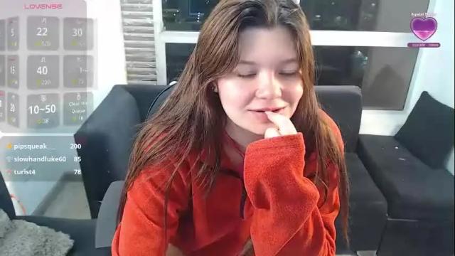 Image 4 of olivia_martine Stream on Chaturbate on 5 days ago